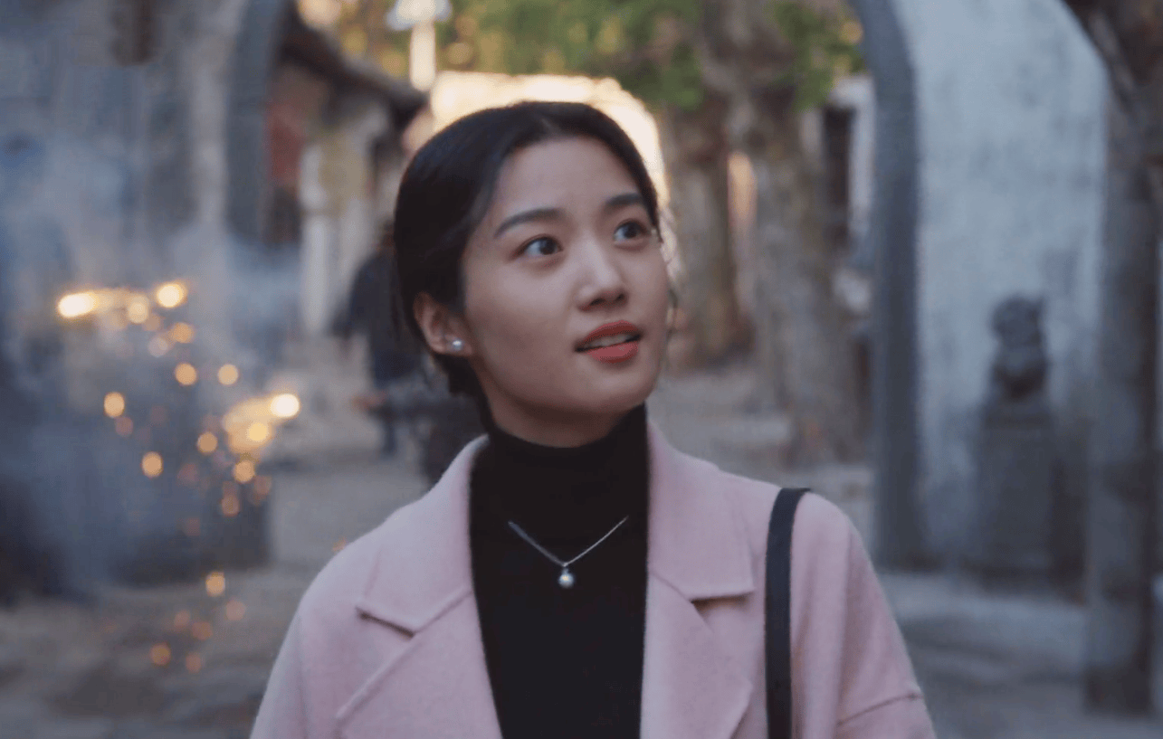 孟婉婷最新发现，小巷深处的独特风味
