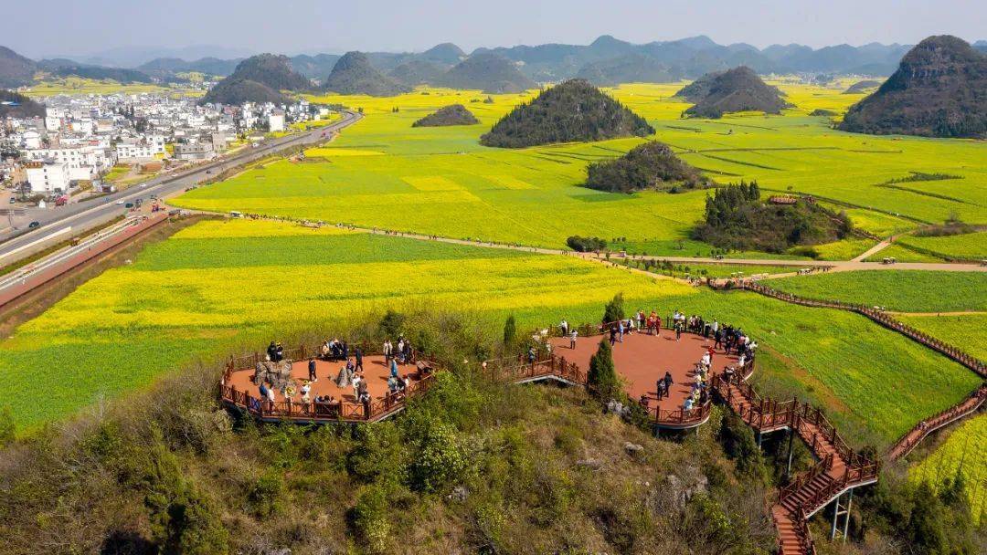 全国最新疫情背景下，自然美景之旅寻找内心平和与力量